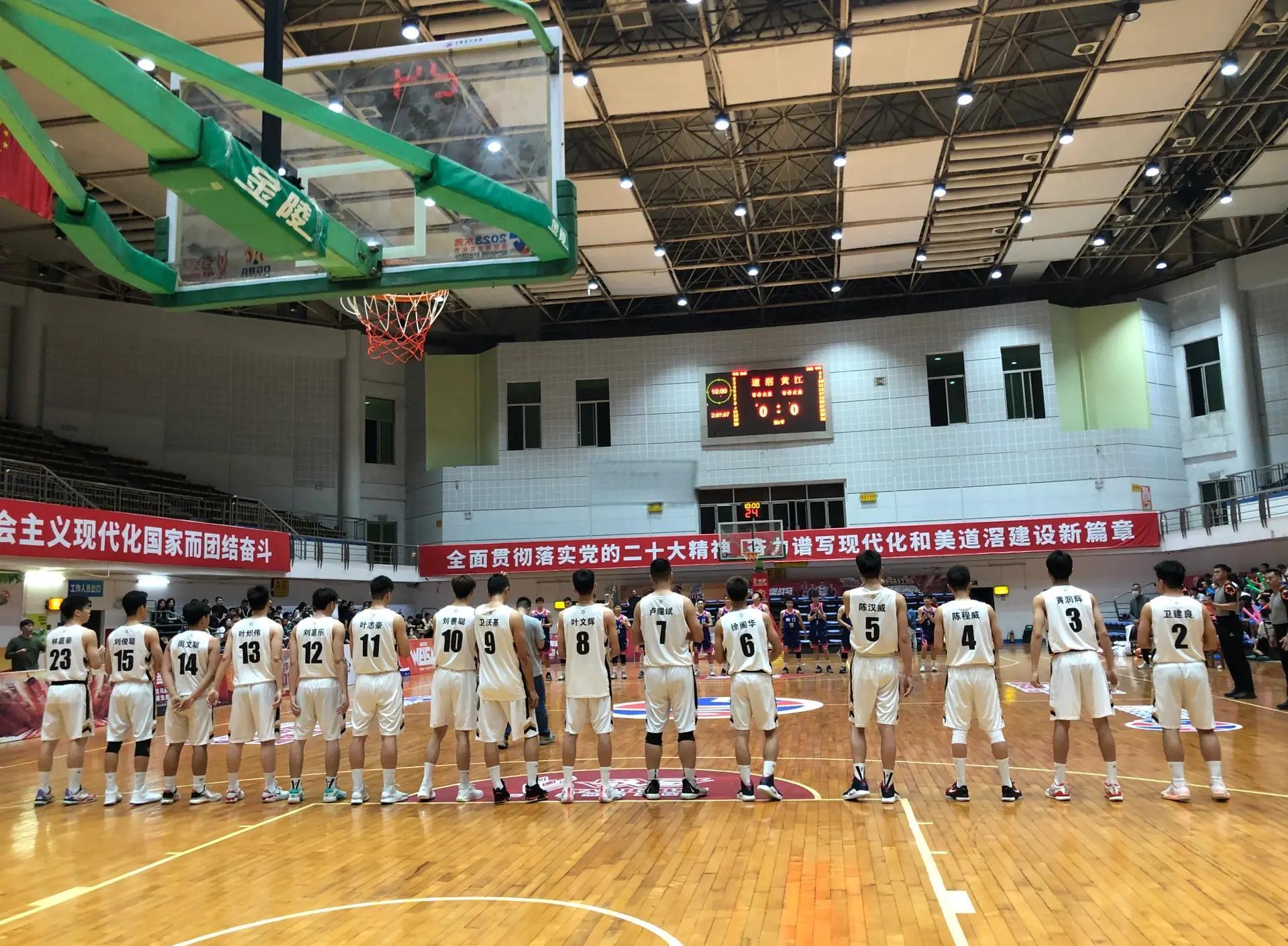 指挥若定，球队成功战胜对手的简单介绍